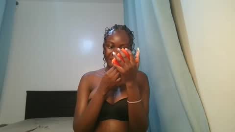 Snapshot of barbie_queen2 chatting on 02-02-26, 08:51 queen online show from 02-02-26, 08:51