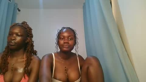 Snapshot of barbie_queen2 chatting on 02-04-26, 09:37 queen online show from 02-04-26, 09:37