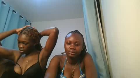 Snapshot of barbie_queen2 chatting on 03-01-26, 08:44 queen online show from 03-01-26, 08:44