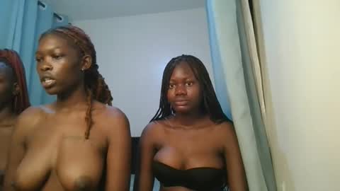 Snapshot of barbie_queen2 chatting on 03-15-26, 08:48 queen online show from 03-15-26, 08:48