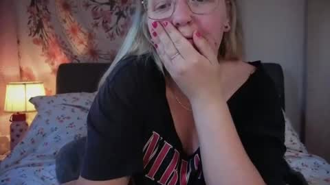 Snapshot of barbiegirl966 chatting on 07-20-26, 09:01 barbiegirl966 online show from 07-20-26, 09:01