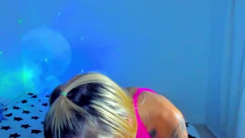 Snapshot of barbiie_5 chatting on 05-08-26, 05:24 Barbie online show from 05-08-26, 05:24