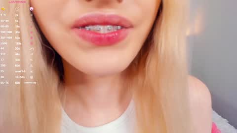 Mia online show from 06-02-26, 02:19