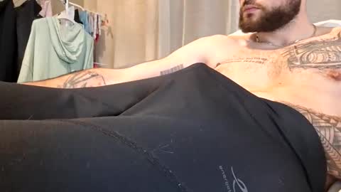 Snapshot of barbusexy chatting on 05-17-26, 11:39 barbusexy online show from 05-17-26, 11:39