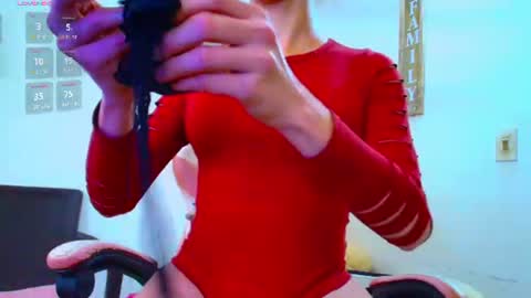Snapshot of barby_cute chatting on 07-13-26, 08:00 Barby Cute only fans online show from 07-13-26, 08:00
