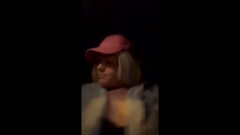 Snapshot of barelybehavedbarbie chatting on 04-05-26, 08:22 barelybehavedbarbie online show from 04-05-26, 08:22