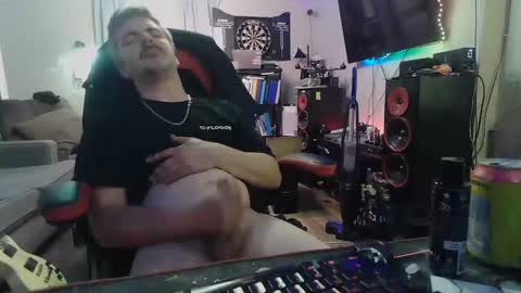 Snapshot of baterboy8687 chatting on 10-30-25, 10:16 baterboy8687 online show from 10-30-25, 10:16