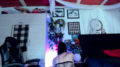    online show from 04-10-26, 07:51