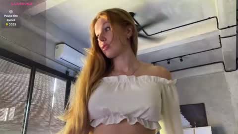 Snapshot of battyredhair chatting on 06-20-26, 02:25 Battyredhair online show from 06-20-26, 02:25