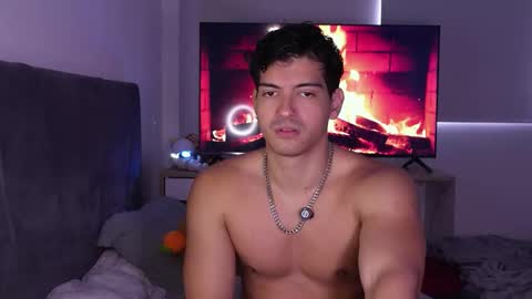 Snapshot of bbbeachboy chatting on 02-13-26, 09:11 Valentino online show from 02-13-26, 09:11