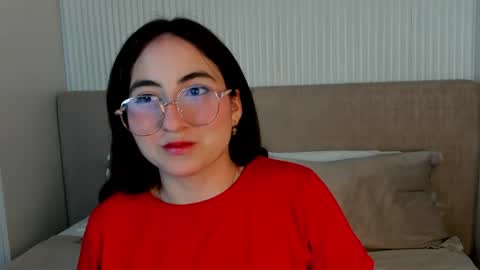 Snapshot of bblilith chatting on 04-19-26, 02:11 bblilith online show from 04-19-26, 02:11