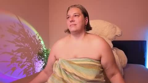 Love online show from 07-07-26, 03:31