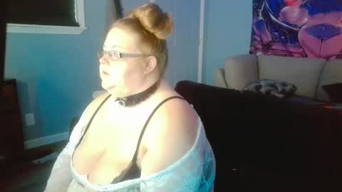 bbwgamergirl93 online show from 09-25-25, 02:54