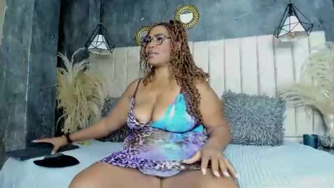 Bbwlatina01 online show from 07-17-26, 11:50