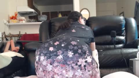 Julie online show from 03-24-26, 04:01