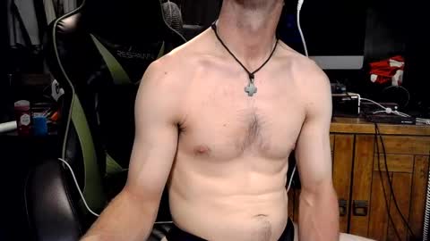 bchillin28 online show from 04-18-26, 02:59