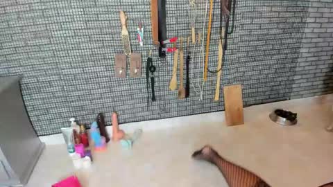 Meduza  online show from 03-09-26, 04:38