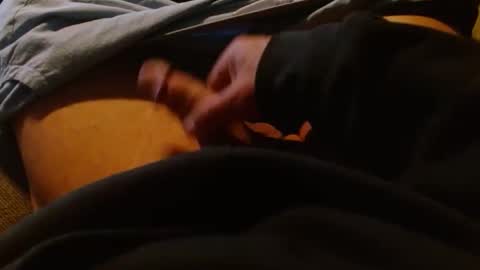 Snapshot of beachguy2424 chatting on 04-13-26, 02:39 beachguy2424 online show from 04-13-26, 02:39