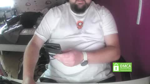 bear90130 online show from 09-10-25, 12:38