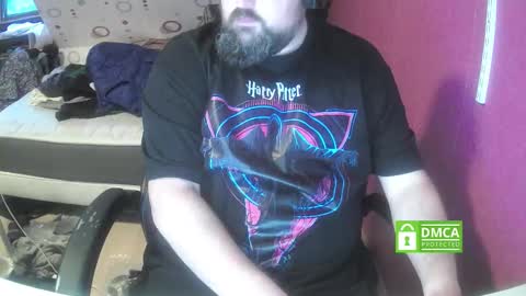 bear90130 online show from 09-28-25, 05:18