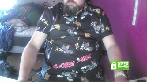 bear90130 online show from 10-02-25, 10:44