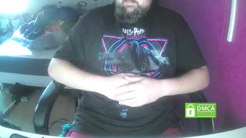 bear90130 online show from 10-12-25, 07:40