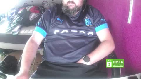 bear90130 online show from 10-19-25, 01:45