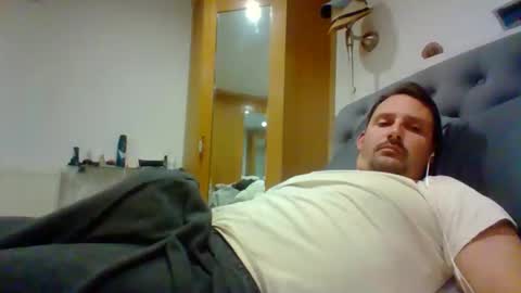 bearboudior online show from 05-08-26, 01:38