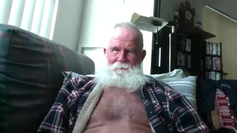 beardbushy online show from 05-25-26, 01:28