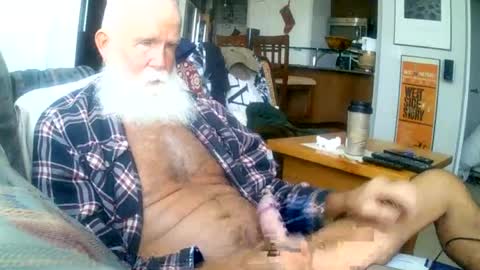 beardbushy online show from 06-15-26, 02:19
