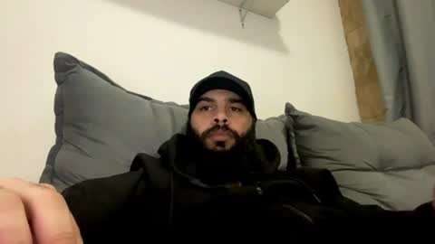 Snapshot of beardmax chatting on 06-18-26, 08:58 Min online show from 06-18-26, 08:58