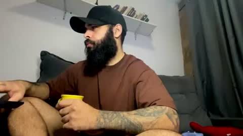 Snapshot of beardmax chatting on 07-07-26, 06:16 Min online show from 07-07-26, 06:16