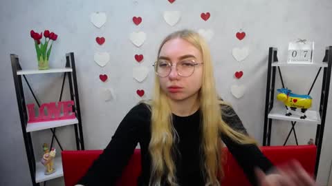 BeatriceFlyy online show from 12-08-24, 06:01