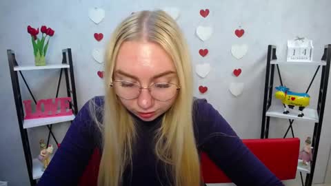 BeatriceFlyy online show from 12-14-24, 09:29