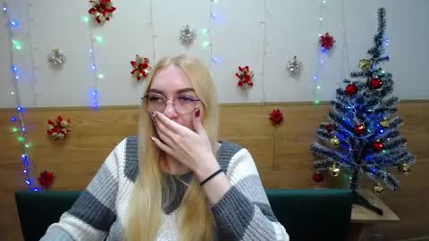 BeatriceFlyy online show from 12-29-24, 10:23