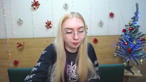 BeatriceFlyy online show from 01-20-25, 09:24