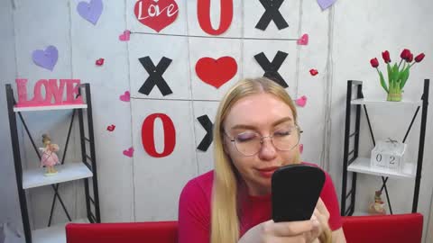 BeatriceFlyy online show from 02-02-25, 11:08