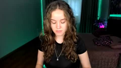 Snapshot of beatricewild chatting on 06-30-26, 10:16 BeatriceWild online show from 06-30-26, 10:16