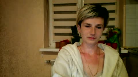 Snapshot of beautyksenia chatting on 07-06-26, 07:16 BeautyKsenia online show from 07-06-26, 07:16
