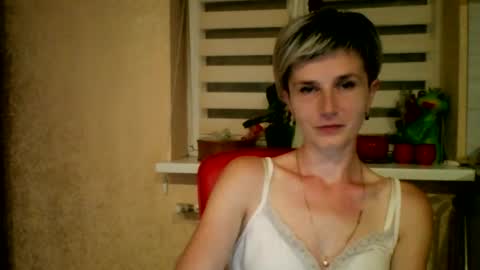 Snapshot of beautyksenia chatting on 07-09-26, 07:07 BeautyKsenia online show from 07-09-26, 07:07