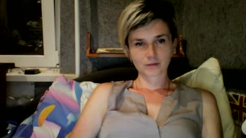 Snapshot of beautyksenia chatting on 07-20-26, 07:27 BeautyKsenia online show from 07-20-26, 07:27