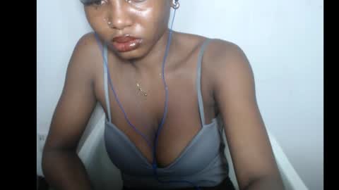 Snapshot of beautyslut1 chatting on 03-09-26, 09:19 beautyslut1 online show from 03-09-26, 09:19