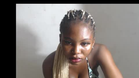 Snapshot of beautyslut1 chatting on 04-06-26, 06:14 beautyslut1 online show from 04-06-26, 06:14