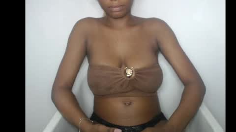 Snapshot of beautyslut1 chatting on 04-15-26, 09:04 beautyslut1 online show from 04-15-26, 09:04