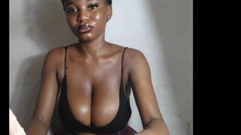 Snapshot of beautyslut1 chatting on 07-18-26, 01:15 beautyslut1 online show from 07-18-26, 01:15
