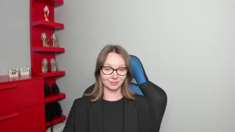 Snapshot of beautyzoexx chatting on 06-19-26, 06:40 Zoe online show from 06-19-26, 06:40