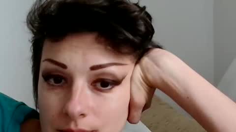 Snapshot of bebacksooon chatting on 04-09-26, 04:01 Raluca online show from 04-09-26, 04:01