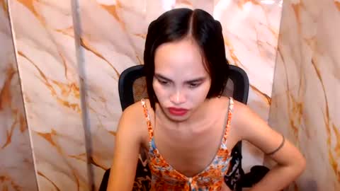 Snapshot of beccamiller22 chatting on 06-21-26, 11:51 becca online show from 06-21-26, 11:51
