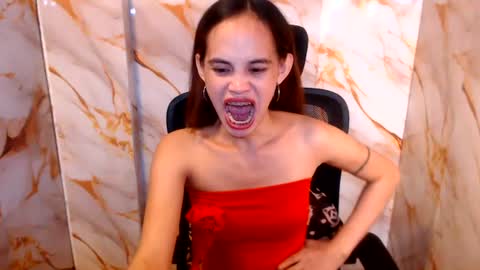 Snapshot of beccamiller22 chatting on 07-02-26, 03:23 becca online show from 07-02-26, 03:23