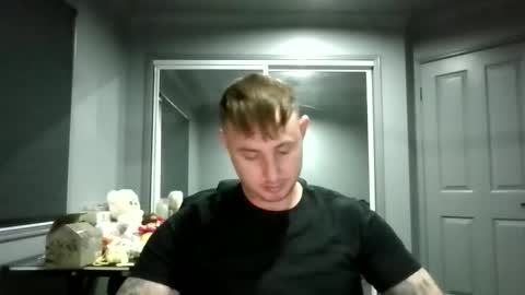 Snapshot of beelzebubxo chatting on 11-10-25, 01:15 beelzebubxo online show from 11-10-25, 01:15